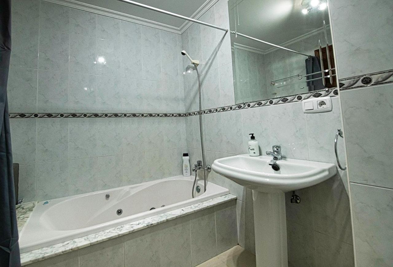 Apartamento Avelina Monforte De Lemos Exterior foto